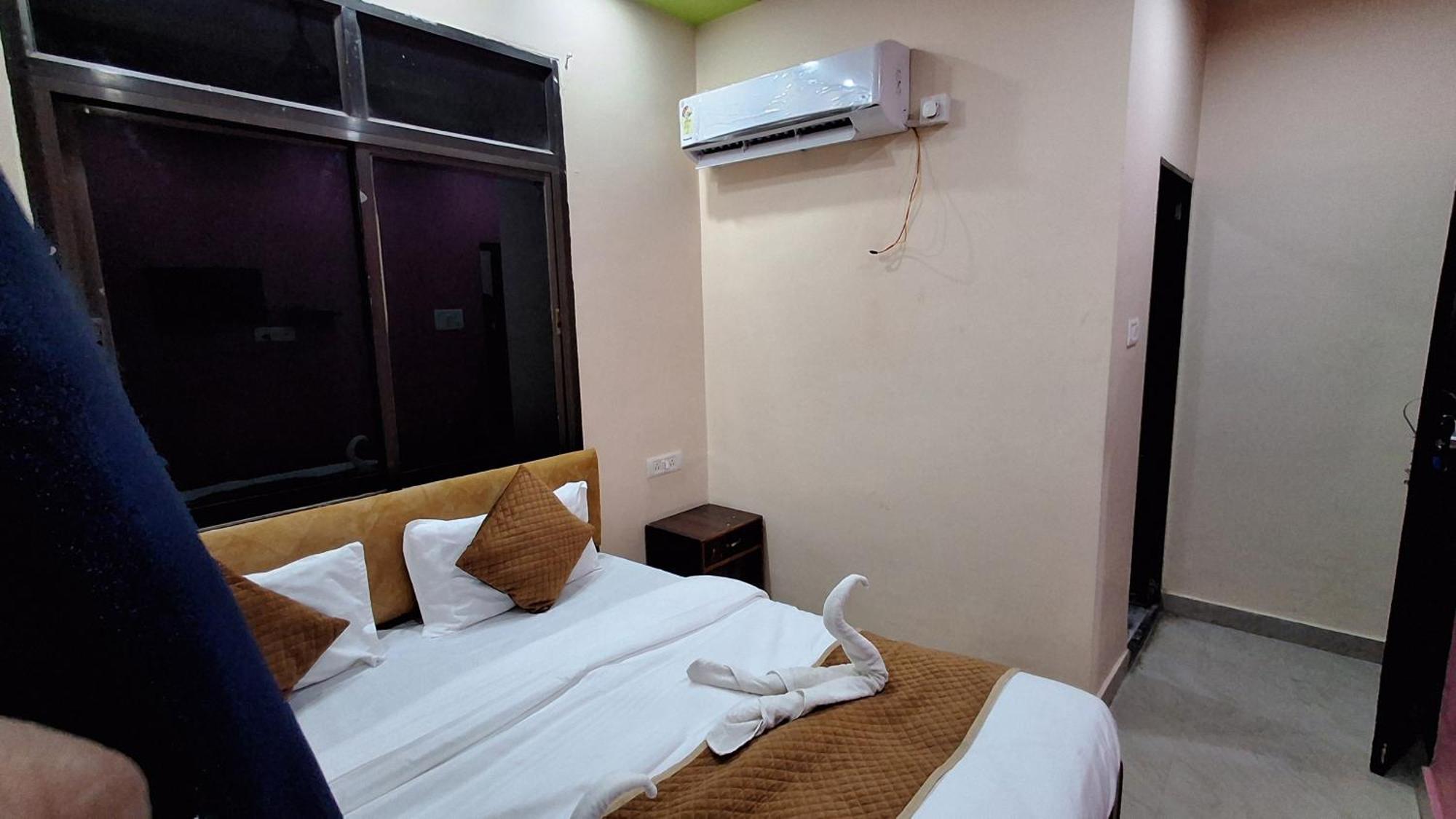Shree Balaji Paying Guest House Варанаси Экстерьер фото