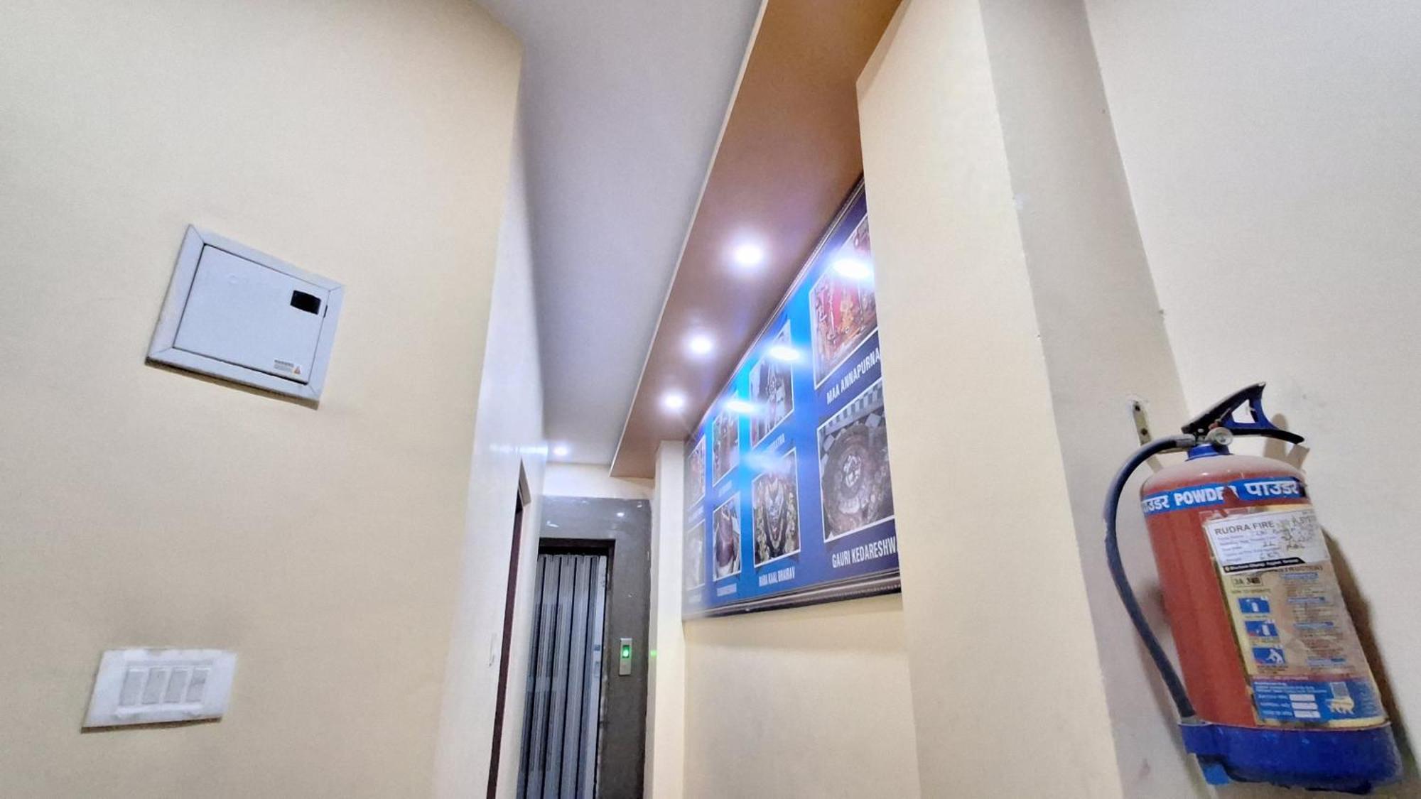 Shree Balaji Paying Guest House Варанаси Экстерьер фото